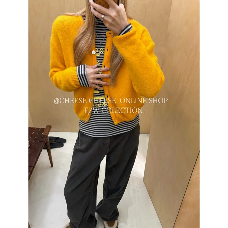 Sweater from Cheese/ Kishi