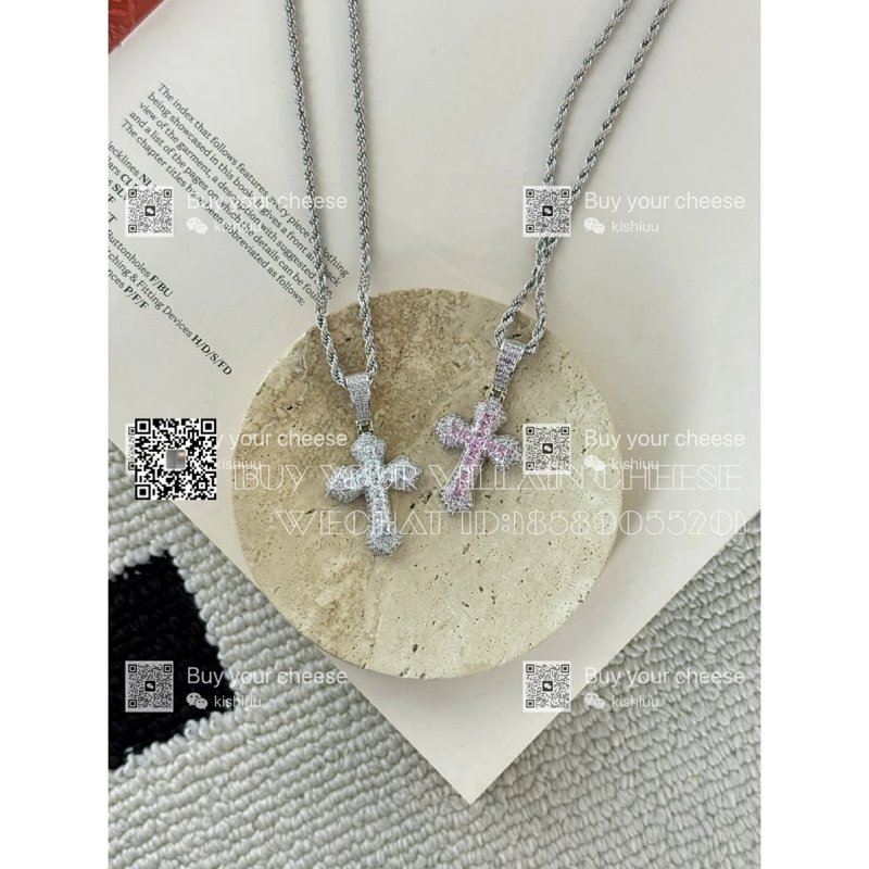 Necklace from Cheese/ Kishi