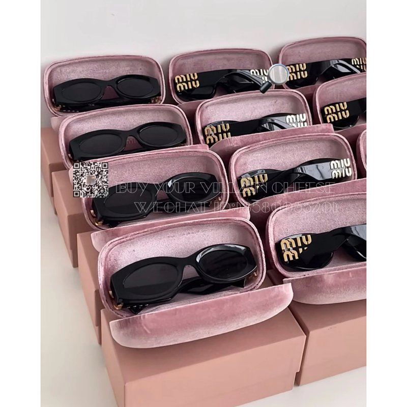 Glasses from Cheese/ Kishi