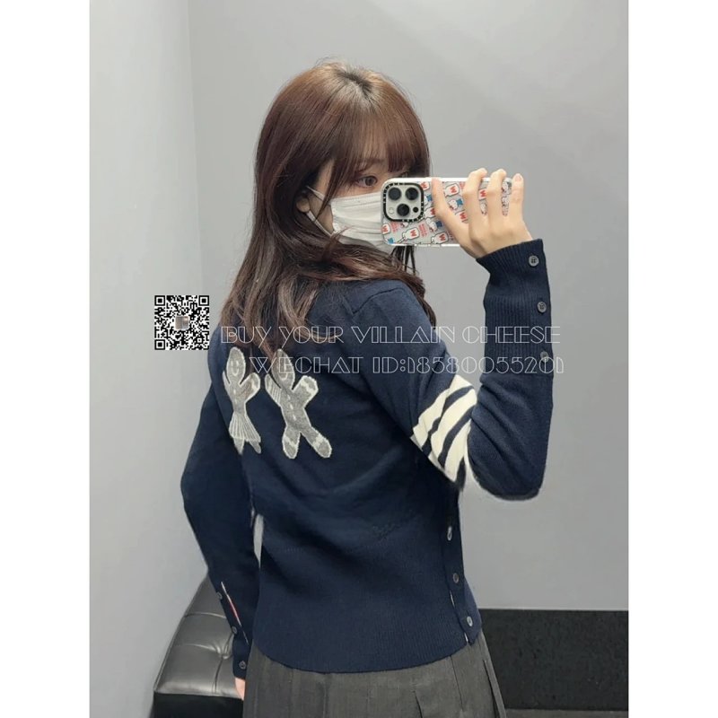 Sweater from Cheese/ Kishi