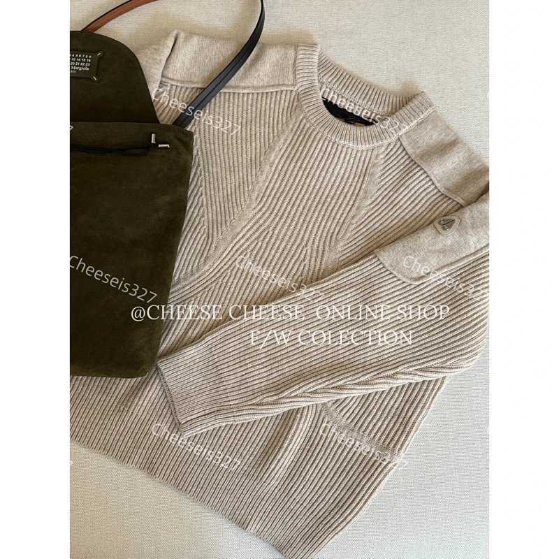 Sweater from Cheese/ Kishi