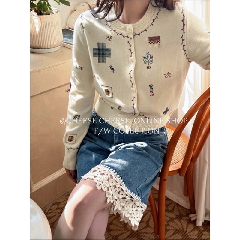 Sweater from Cheese/ Kishi