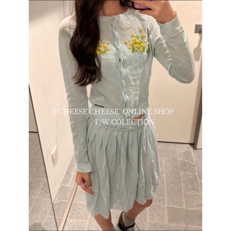 Sweater from Cheese/ Kishi