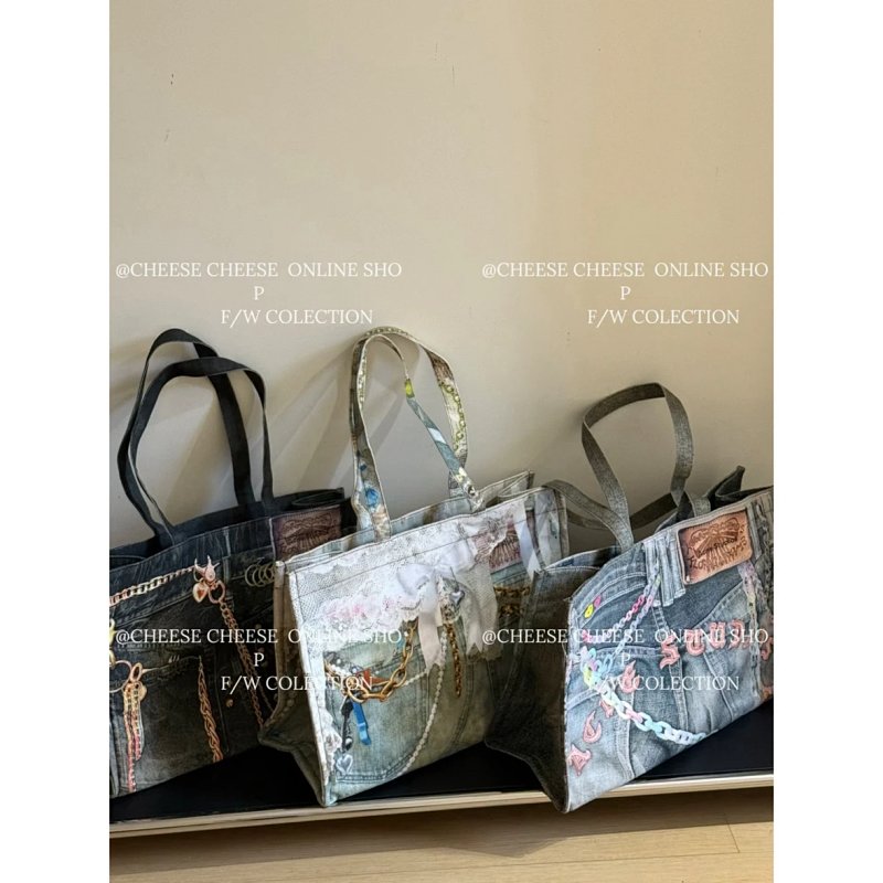 Tote bag from Cheese/ Kishi