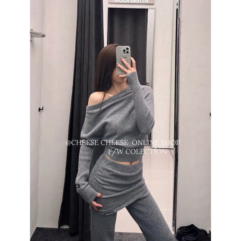 Sweater from Cheese/ Kishi