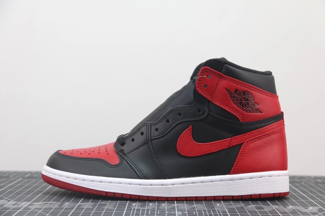 Air Jordan 1 Banned 2016