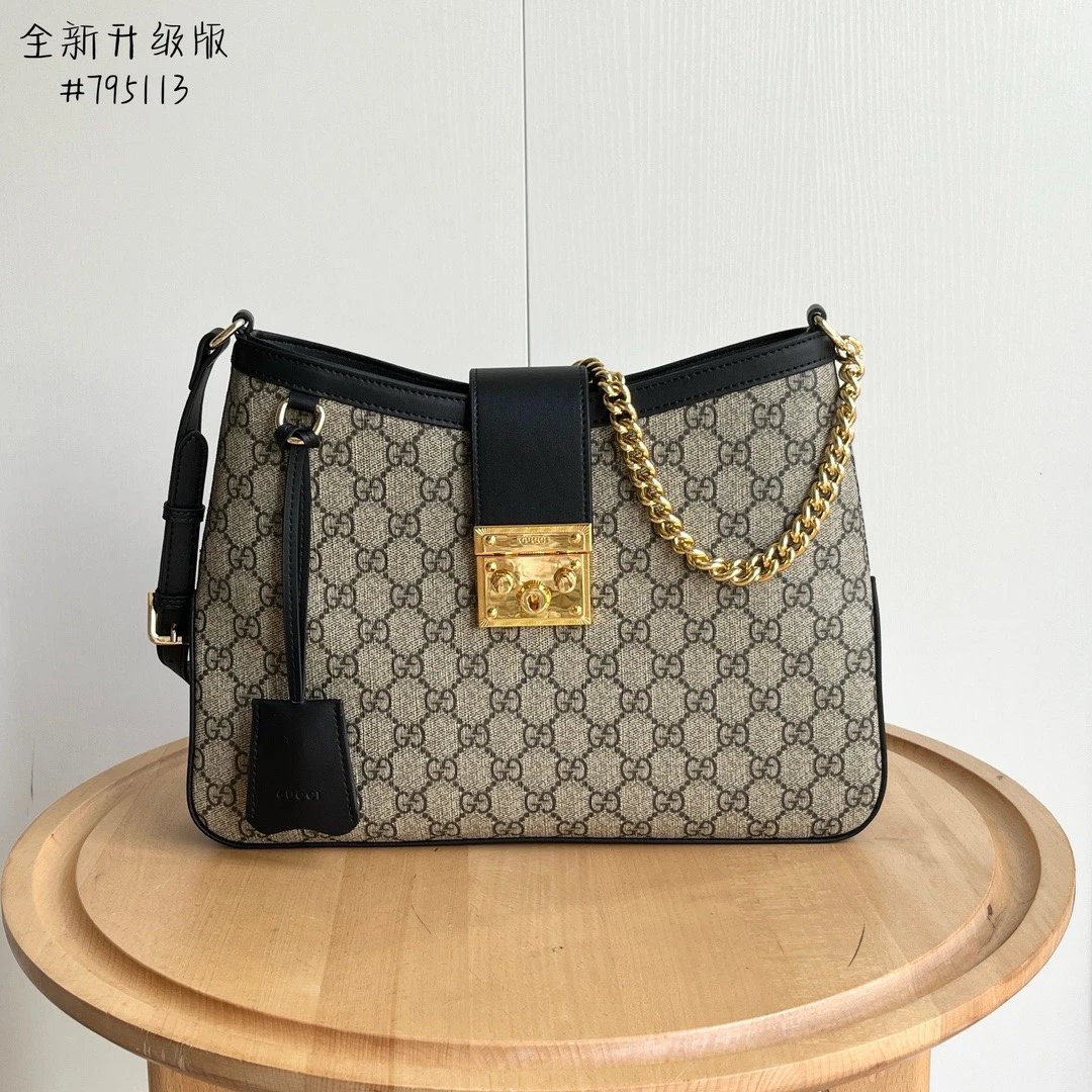 Women's shoulder bag