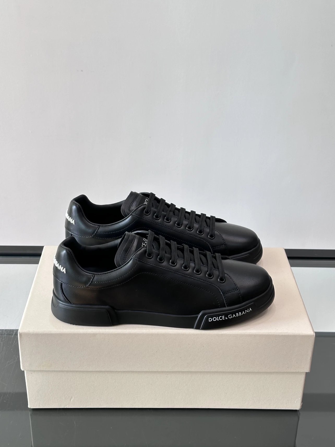 2025.8.25-DG Cowhide Men's Casual Sneakers Sizes 39-44 (Custom sizes 38, 45, 46 non-returnable and non-exchangeable)