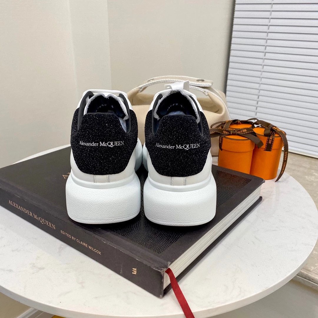 MCQ small white shoes black full star Glittertail sneakers thick bottom shoes casual shoes couple models men's shoes women's shoes