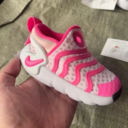 thumbnail for TÊNIS ALICE