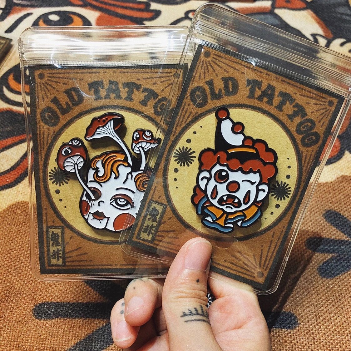 纹身周边【鬼非原创小恶童】复古金属徽章胸章蘑菇头/小丑