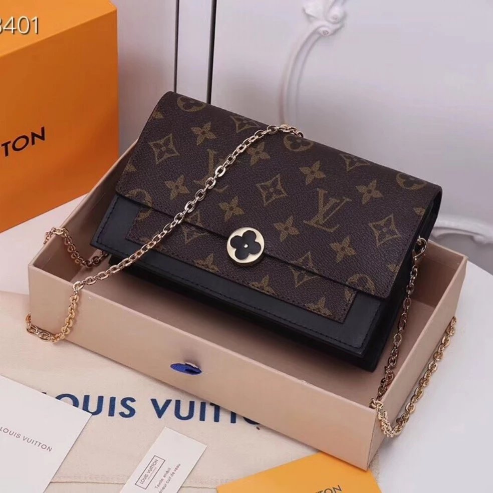 Louis Vuitton Chain Wallet 2