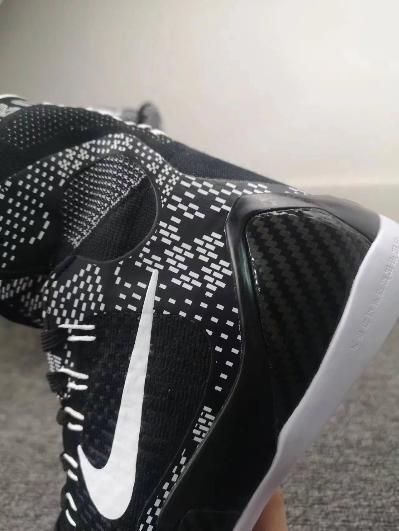 Nike Kobe AD White Basketball Shoes - 51