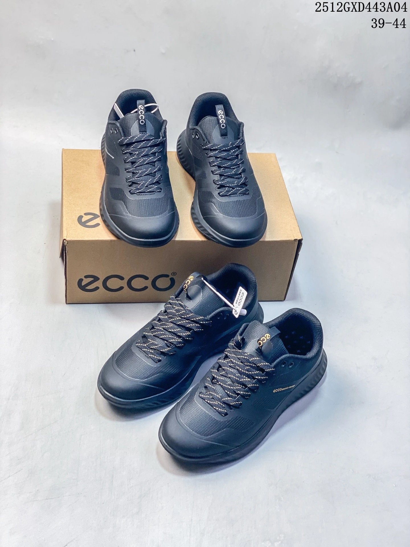 ECCO Waterproof Casual Walking Shoes