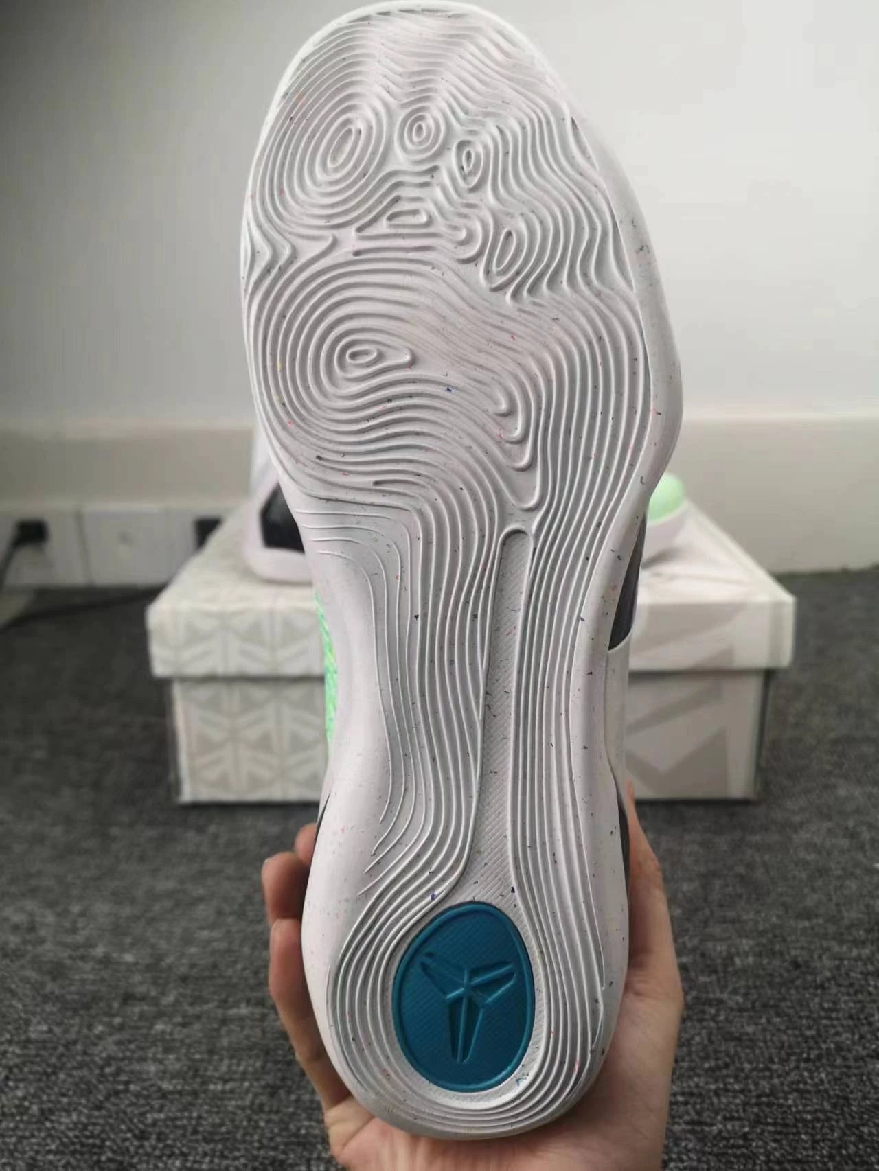 Nike Kobe AD White Basketball Shoes - 27