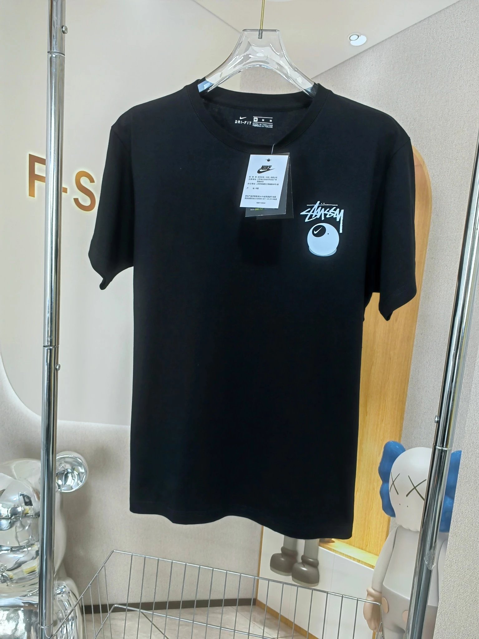 STUSSY 斯图西 耐克联名款 台球两色T恤 
男女同款 21s 220g 40支双纱新疆棉 市场天花板品质 辅料 贴纸 包装 齐全
 colour白 7