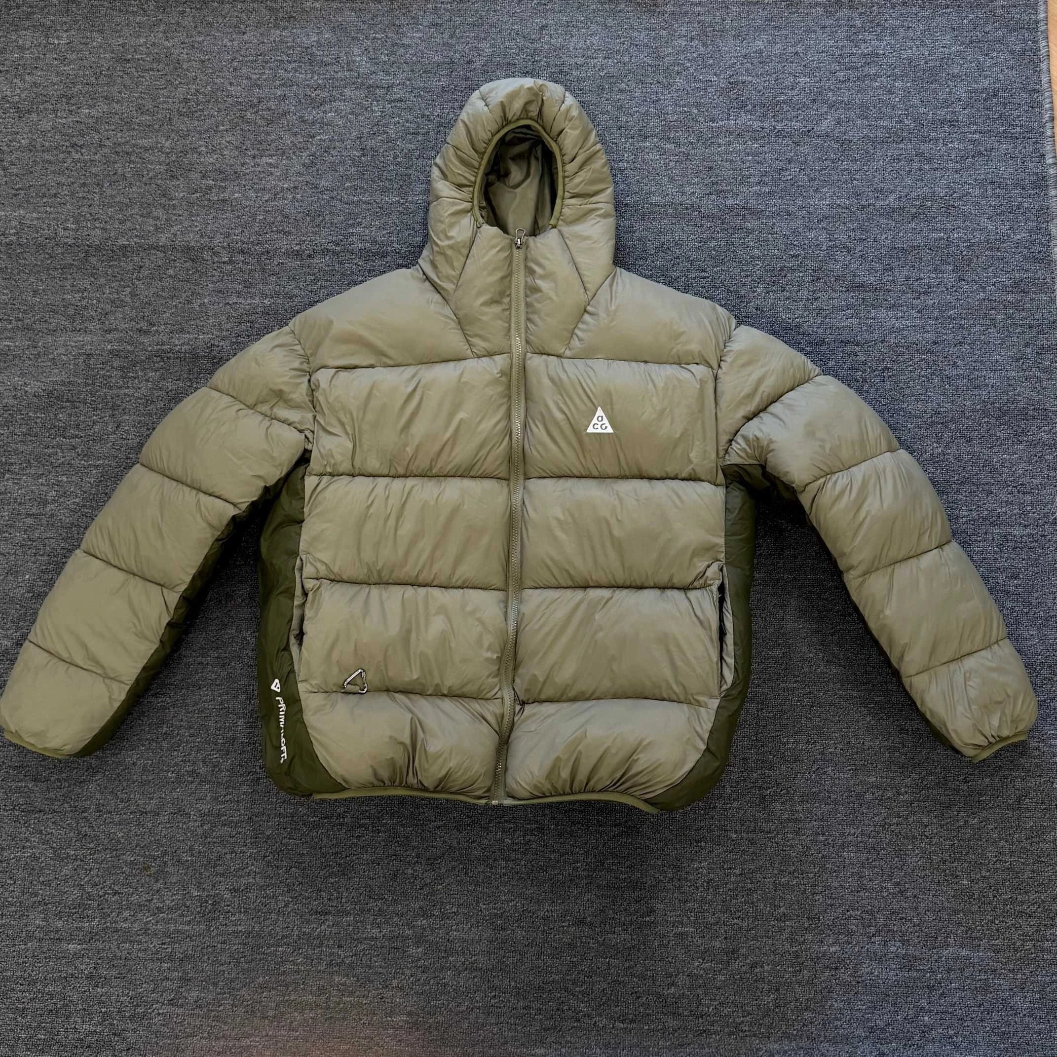 Nike ACG系列 Logo刺绣连帽面包棉服 冬季 男女同款

宝子们冬天怎么能少得了一件超酷的棉服呢Nike ACG系列Logo刺绣连帽面包棉服来啦男女同款超百搭

它填 4
