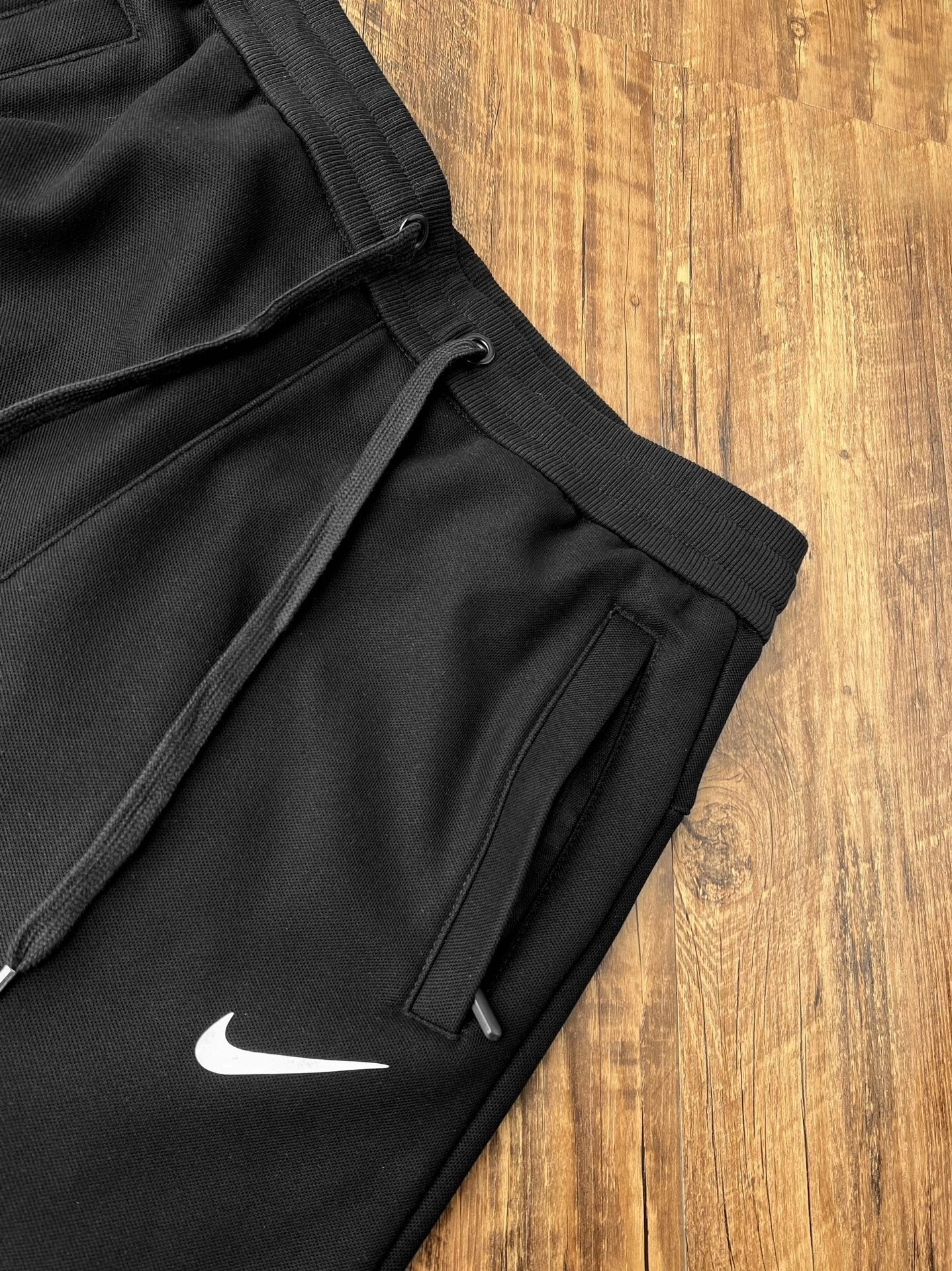 三标齐全Nike耐克加绒卫裤细节图 6