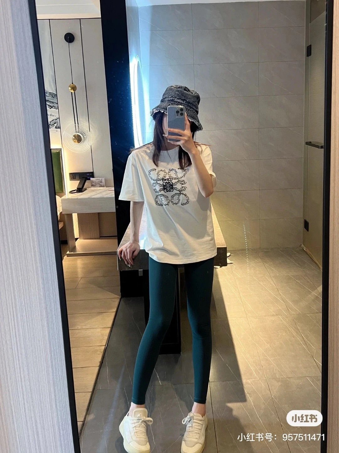 over size大版型好酷搭配leggings穿也妥分享好看的罗意威短袖T恤合集绝绝子Loewe短袖分享给你们很轻松就可以驾驭的下衣失踪风 10