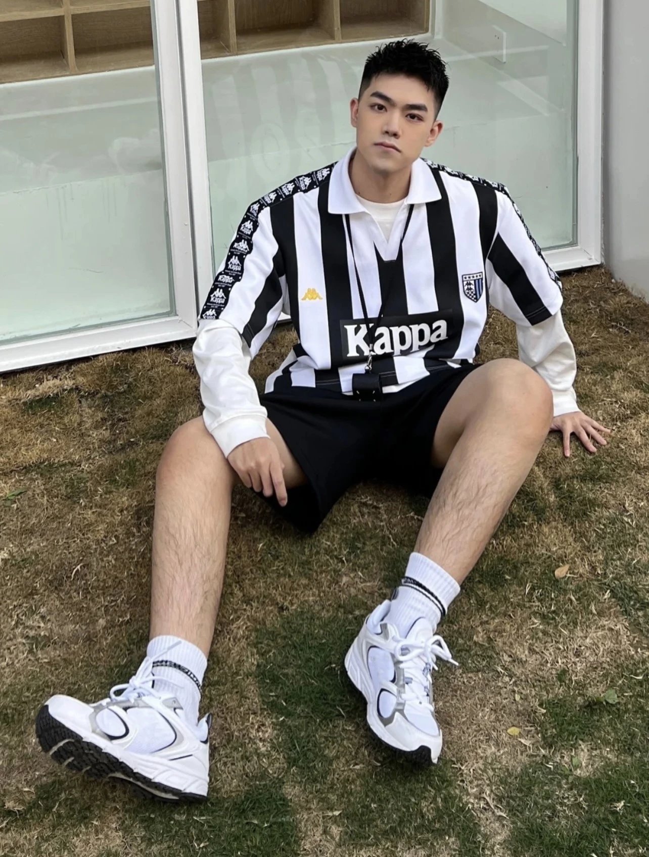 2022春夏以足球为灵感的背靠背短裤运动时装系列春日穿搭 5