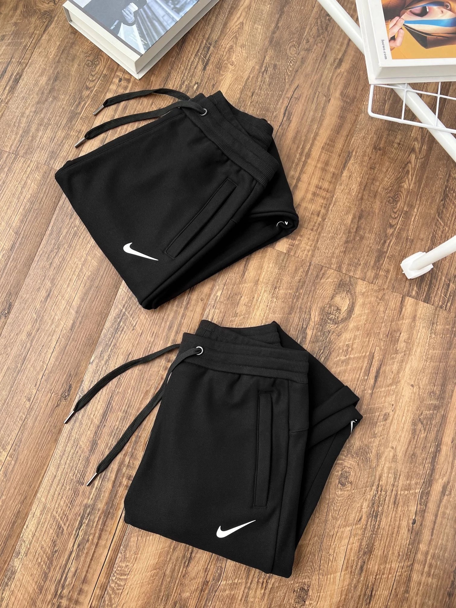 三标齐全Nike耐克加绒卫裤细节图 3