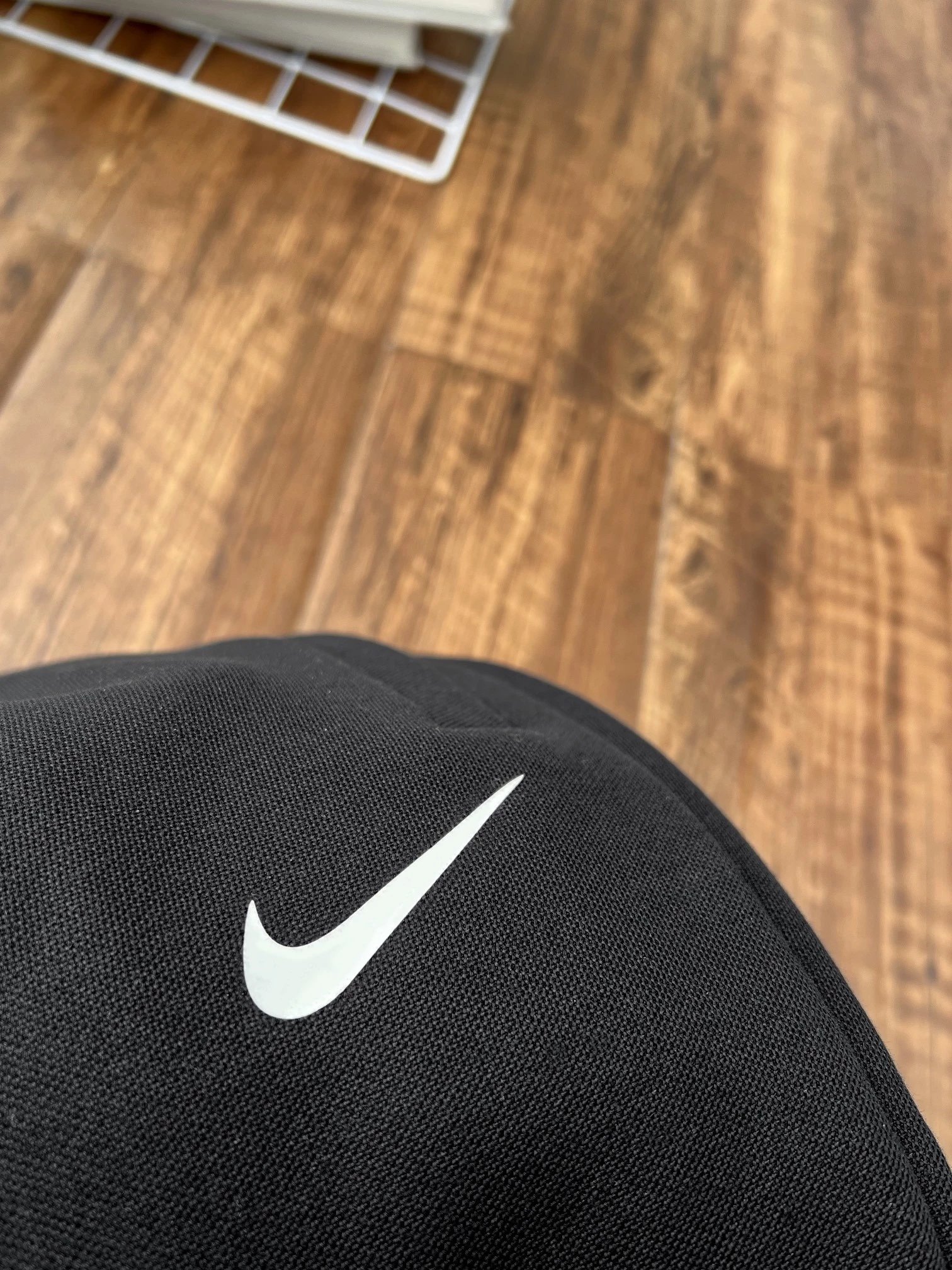 三标齐全Nike耐克加绒卫裤细节图 8