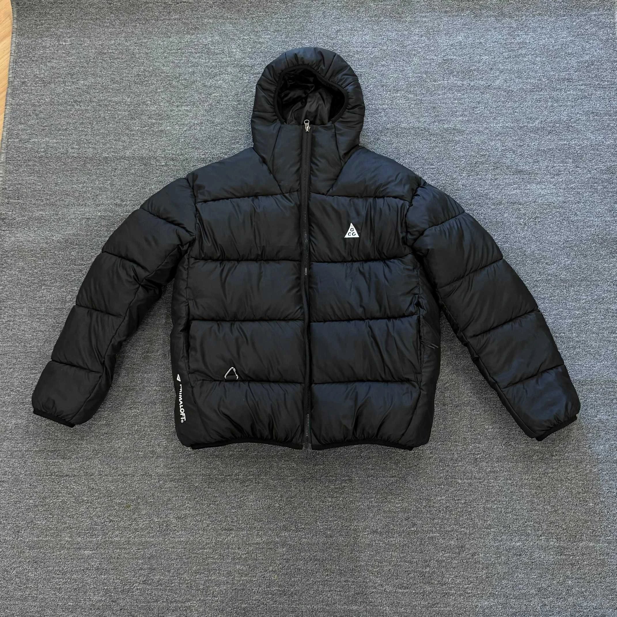 Nike ACG系列 Logo刺绣连帽面包棉服 冬季 男女同款

宝子们冬天怎么能少得了一件超酷的棉服呢Nike ACG系列Logo刺绣连帽面包棉服来啦男女同款超百搭

它填 3