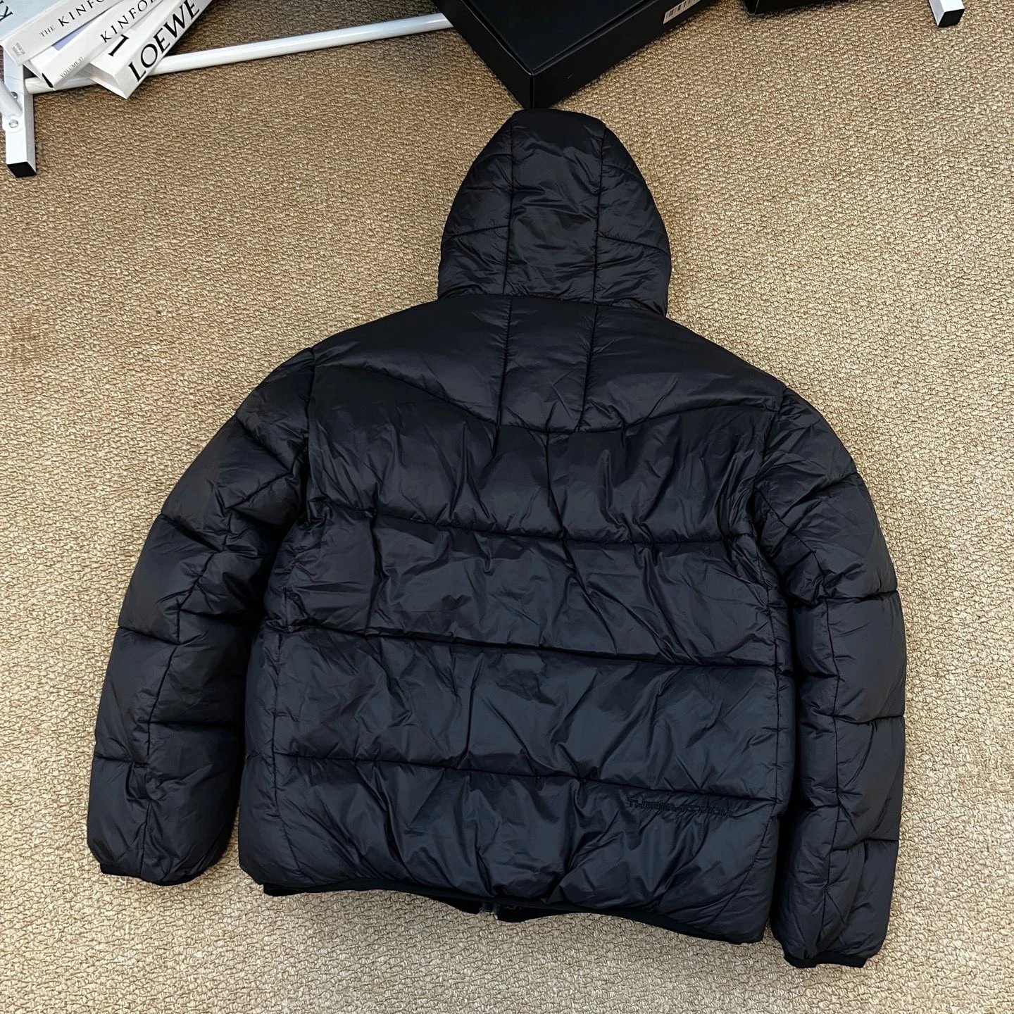Nike ACG系列 Logo刺绣连帽面包棉服 冬季 男女同款

宝子们冬天怎么能少得了一件超酷的棉服呢Nike ACG系列Logo刺绣连帽面包棉服来啦男女同款超百搭

它填 11
