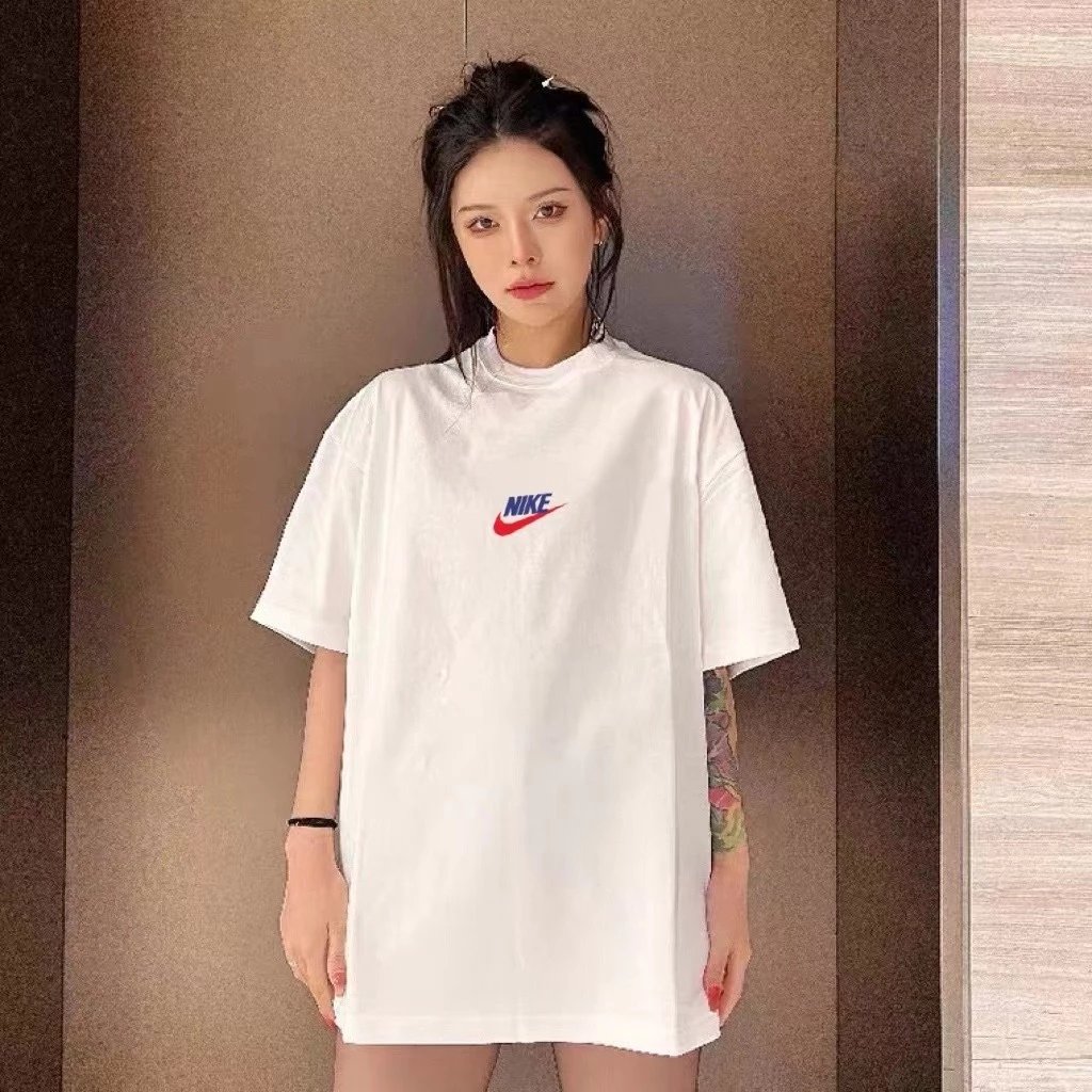 nk撞色小标纯棉直筒T恤短袖情侣款
Color 白色  Size MXL
M 肩宽49 胸围114 衣长70 cm
L 肩宽50 胸围118 衣长71 cm
X 7