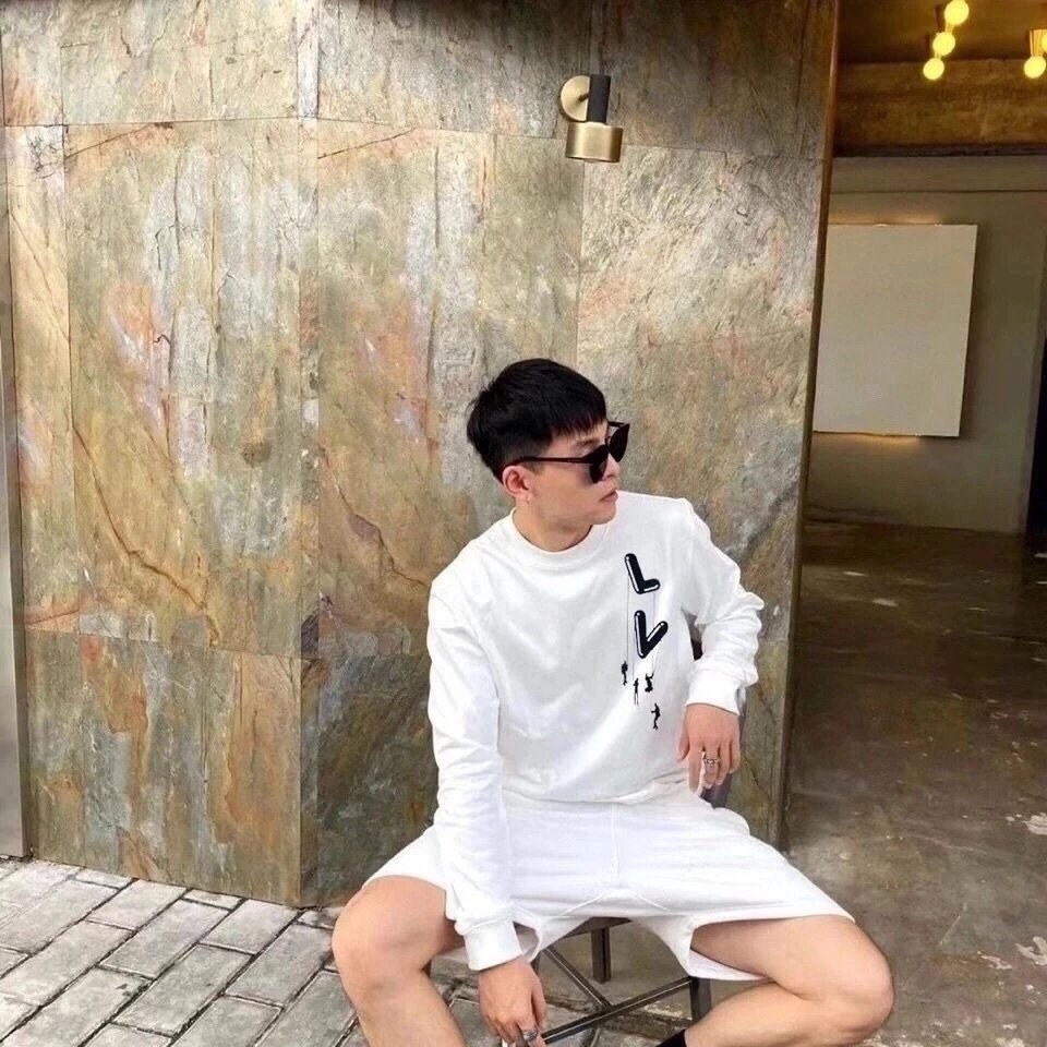 秋款上新绿牌21ss走秀款提线木偶毛圈圆领卫衣 简约又不单调 前后人偶降落伞印花 采用进口环保胶浆 一次成型 定制  手感柔软舒适 上身 4