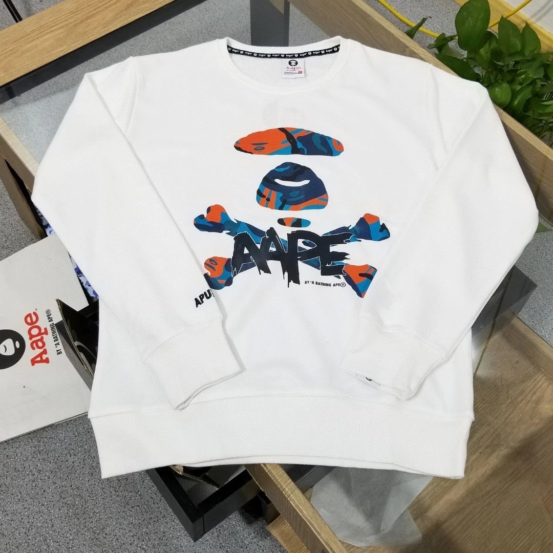 品质AAPE猿颜迷彩骨头印花男女同款圆领套头纯棉毛圈情侣卫衣
经典款秋冬猿人经典永远不会过时人手必备款秋冬推荐新款卫衣抓毛330g纯棉毛圈不起球不起毛上手质感绝对可对比环保进口