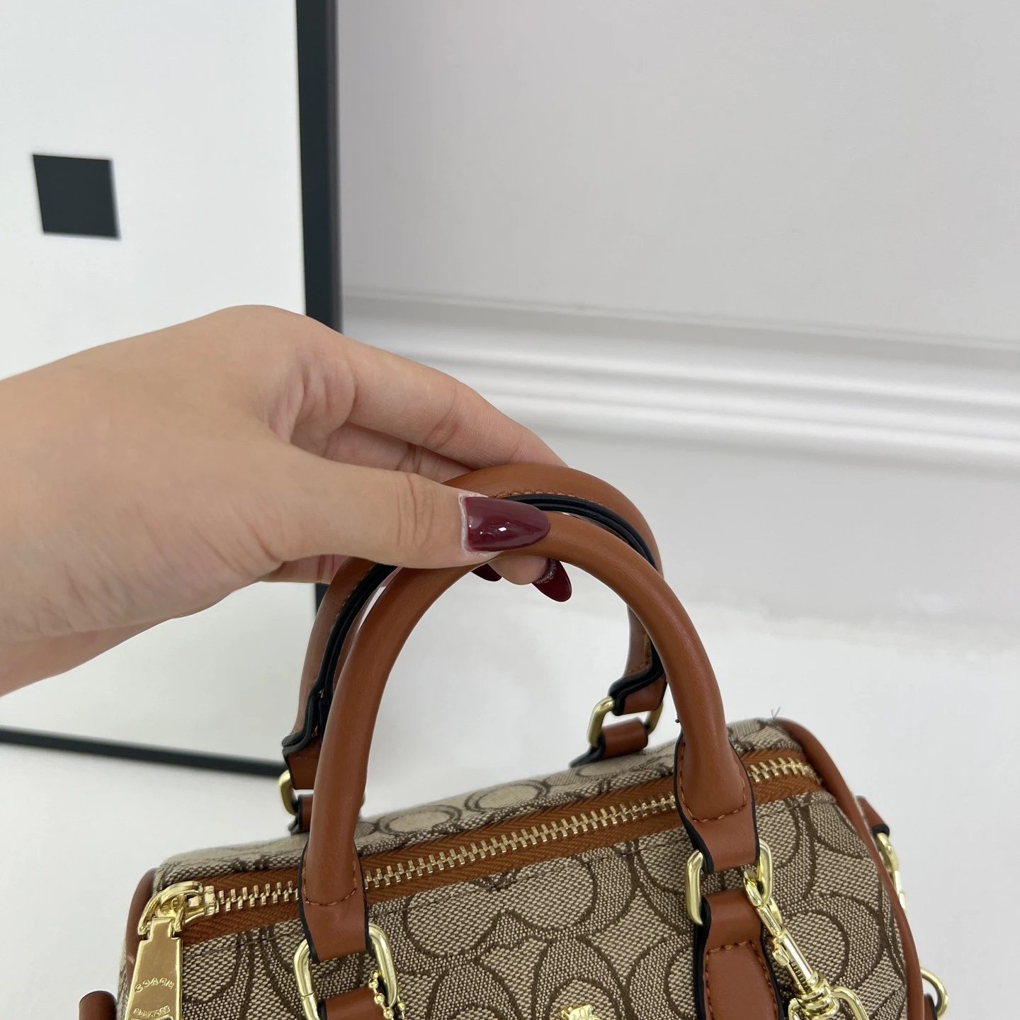 C0ACH蔻池 Rowan 18 经典老花印花拉链开合 涂层帆布 单肩斜挎手提包 小号 女款 棕色 2