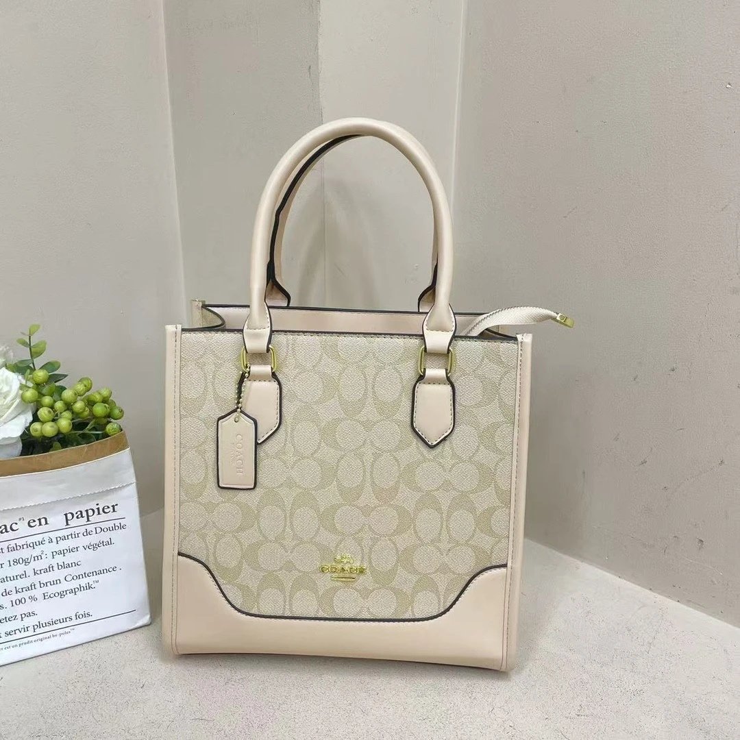 C0ACH蔻池 Maggie 24 经典老花字母满印 人造革 托特包斜挎手提包 中号 女款 淡蓝色 5
