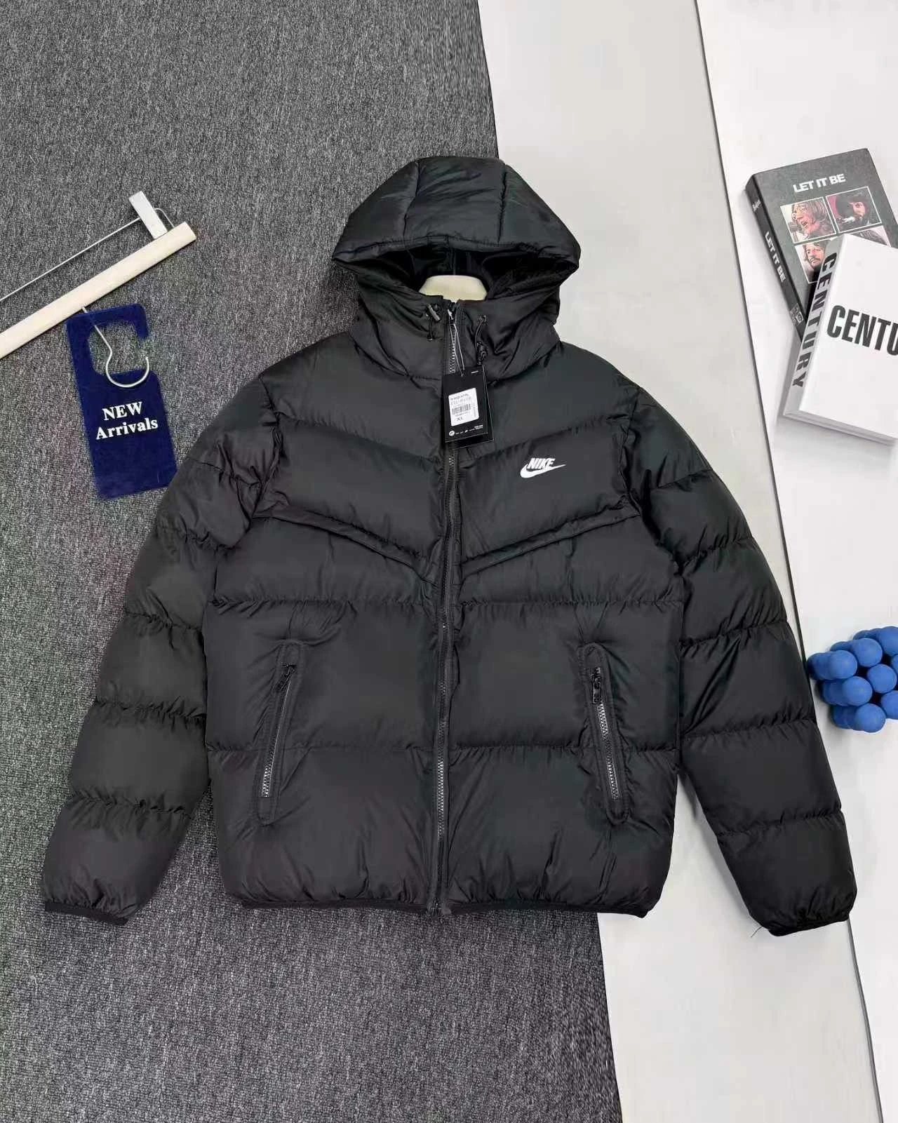 Nike耐克风行者羽绒棉服 Nike耐克 男连帽保暖跑步训练短款运动休闲夹克羽绒棉服
独家品质 区别通货
DV1132247
StormFIT Windrunner 连帽拉链 15