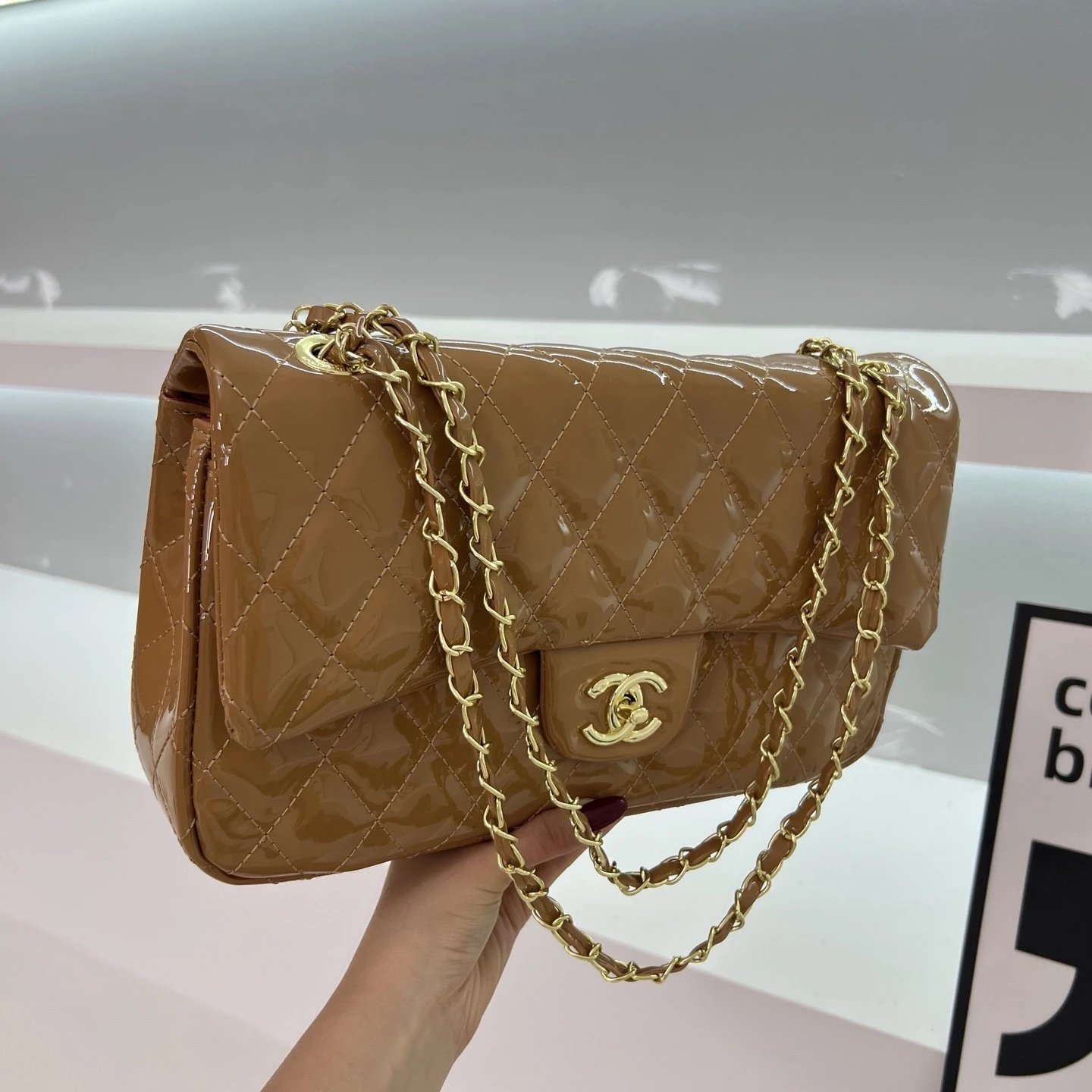 CHNEL香奶奶 26A 经典1112双C Logo 菱格皮穿链 羊皮革拼金色金属 斜挎包 女款 绿色 5