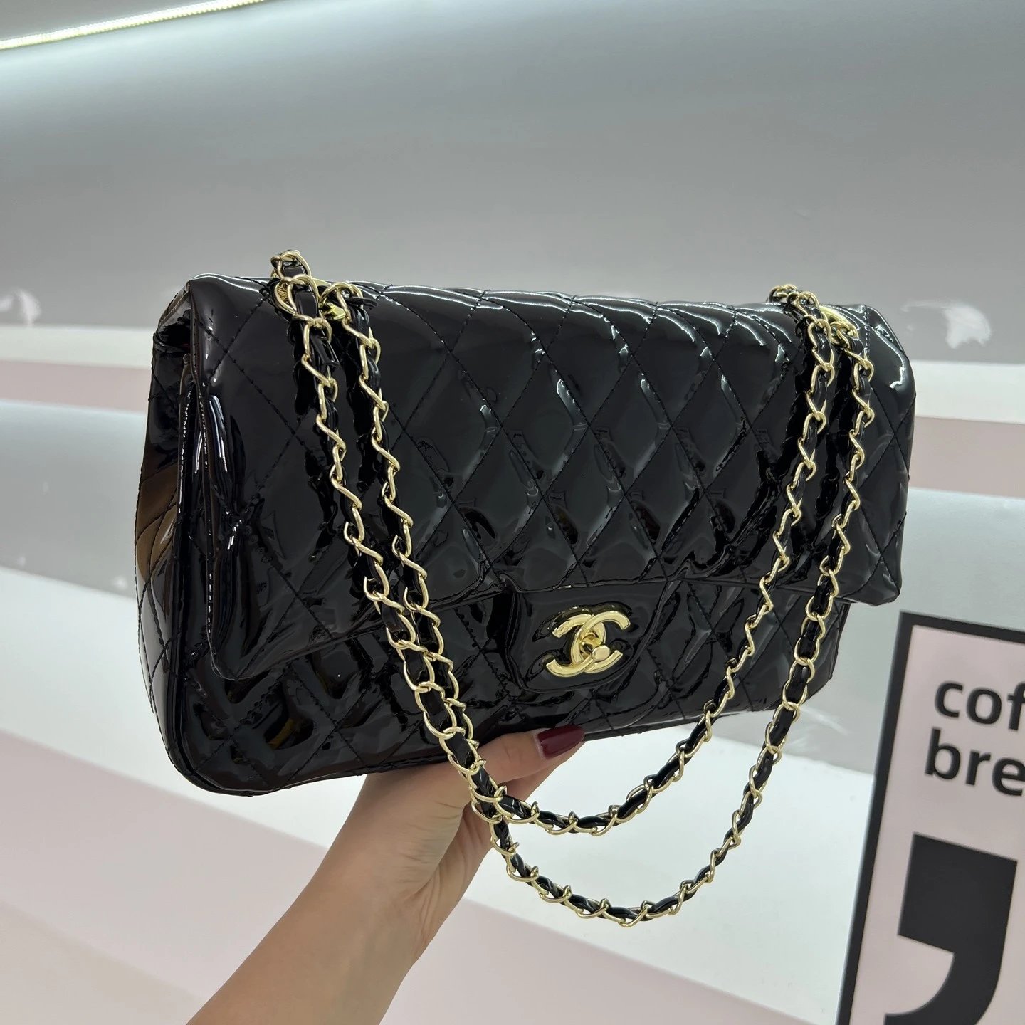 CHNEL香奶奶 26A 经典1112双C Logo 菱格皮穿链 羊皮革拼金色金属 斜挎包 女款 绿色 10