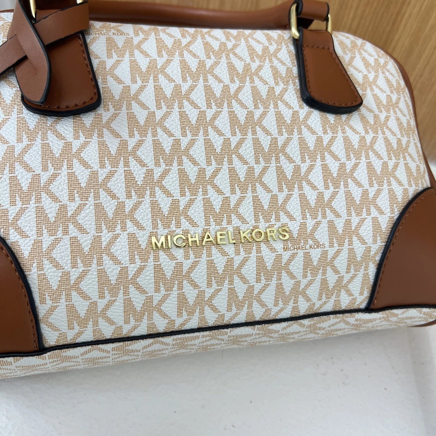 M1CHAEL K0RS MandK Thompson 品牌印花签名Logo设计 涂层帆布 手提包 中号 女款 香草色 13