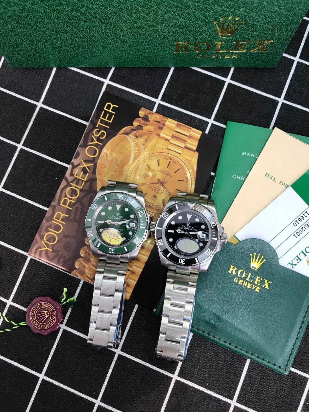 R01EX爆款上新劳潜航者水鬼系列手表男人做梦都想拥有一块劳手表水鬼更是其中的典型代表从水鬼系列诞生到现在现在大家对它的了解都已经很多了总之就是两个字好看
劳力士潜航 3