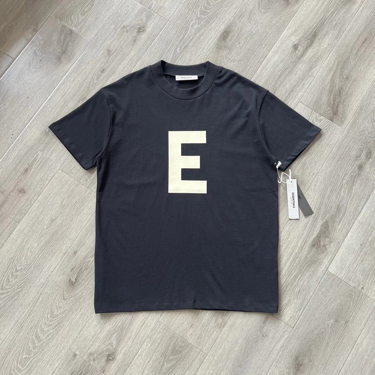 FEAR OF GOD 复线 ESSENTIALS 22SS 胸前大E字母短袖T恤 男女同款