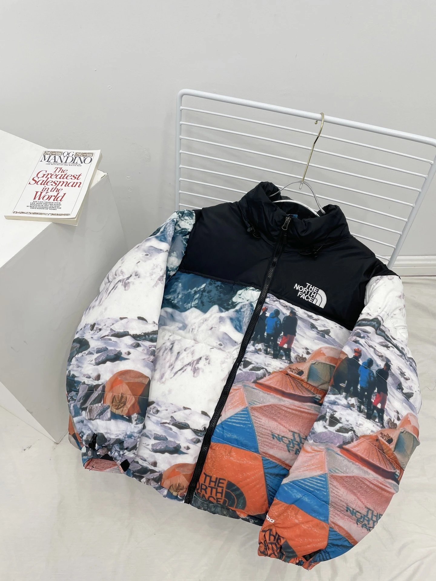  TNF 北面 联名款 雪山营地羽绒服 雪山二代 96版 北面羽绒服  填充国标80鸭绒  350g件 轻松回弹
面料匹布数码印再红外线