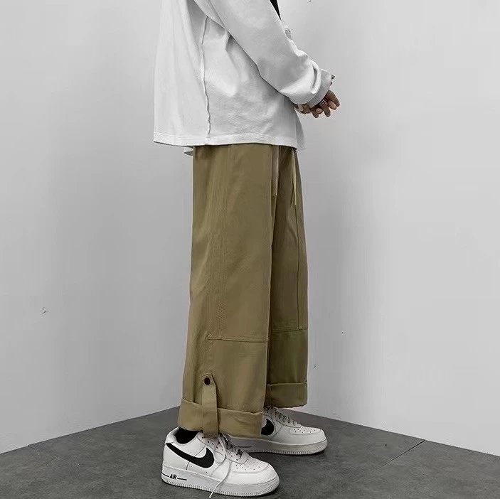 Nike耐克 22ss海外版限定拼接直筒机能工装裤休闲裤拖地裤长裤
男女同款情侣款耐克今年最新款工装裤采用多处拼接设计裤前耐克经典logo裤脚为翻边排扣设计细 8