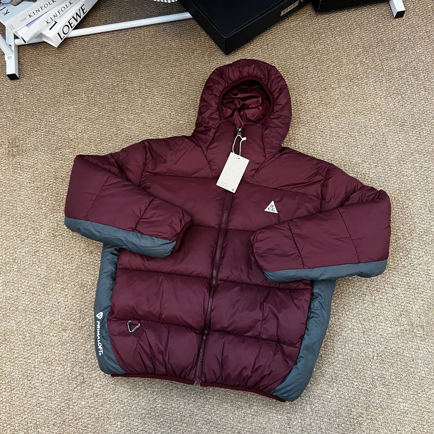 Nike ACG系列 Logo刺绣连帽面包棉服 冬季 男女同款

宝子们冬天怎么能少得了一件超酷的棉服呢Nike ACG系列Logo刺绣连帽面包棉服来啦男女同款超百搭

它填 12