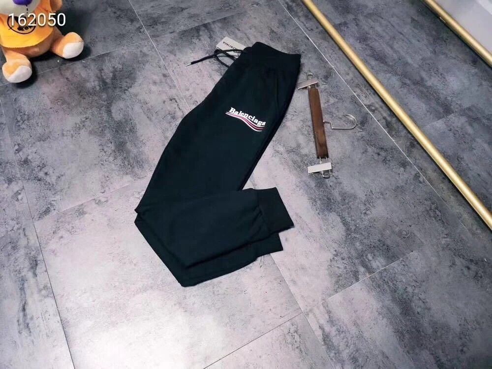 Balenc1aga高端版本毛圈加厚款秋冬裤子印花男女同款百搭卫裤运动篮球长裤大码宽松休闲裤早秋新款波浪印花休闲情侣卫裤20SS采用全棉薄款毛圈面料柔软舒适真的是简约时尚大方得体的小脚长 3