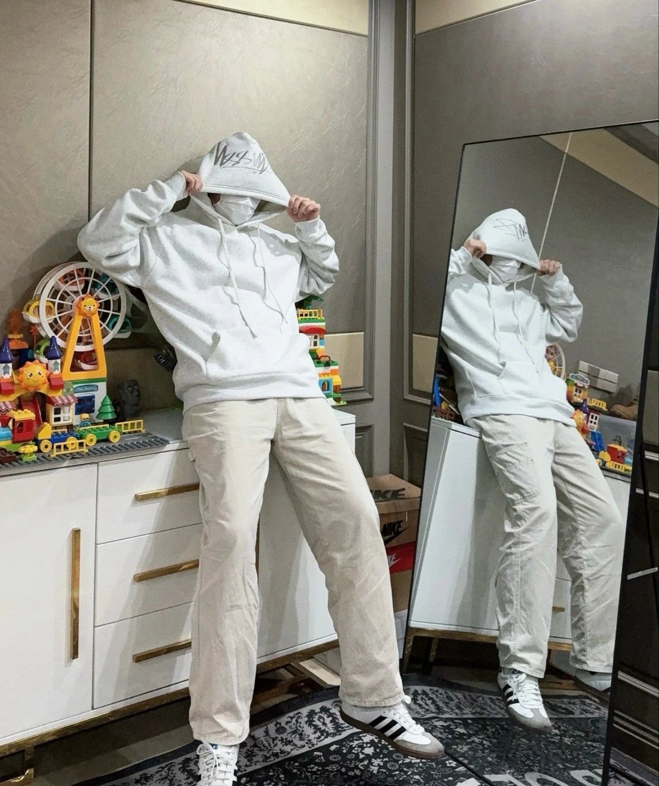Stussy 斯图西秋冬款字母系列 刺绣字母logo连帽卫衣WY067 男女同款

招牌 宽松版型
无性别风格商品 男女同款
加绒面料
街头潮流Stussy始于海滩文化从冲浪玩到滑 6