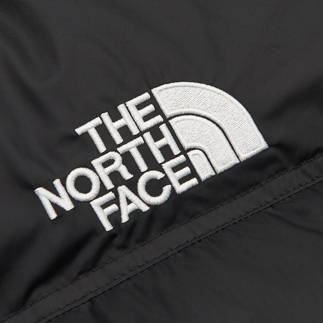   北面1996 Nuptse 经典款羽绒服 5