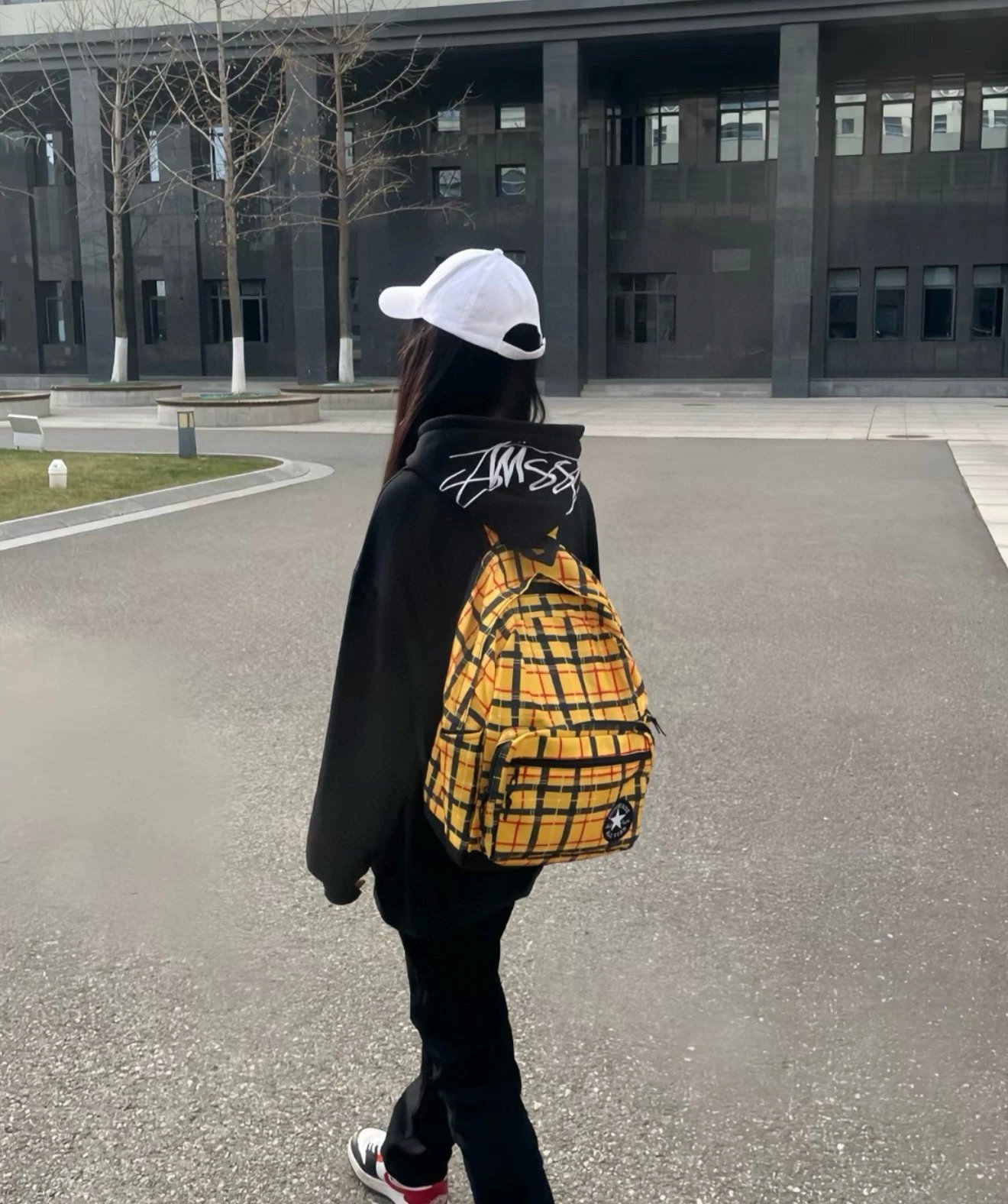 Stussy 斯图西秋冬款字母系列 刺绣字母logo连帽卫衣WY067 男女同款

招牌 宽松版型
无性别风格商品 男女同款
加绒面料
街头潮流Stussy始于海滩文化从冲浪玩到滑 15