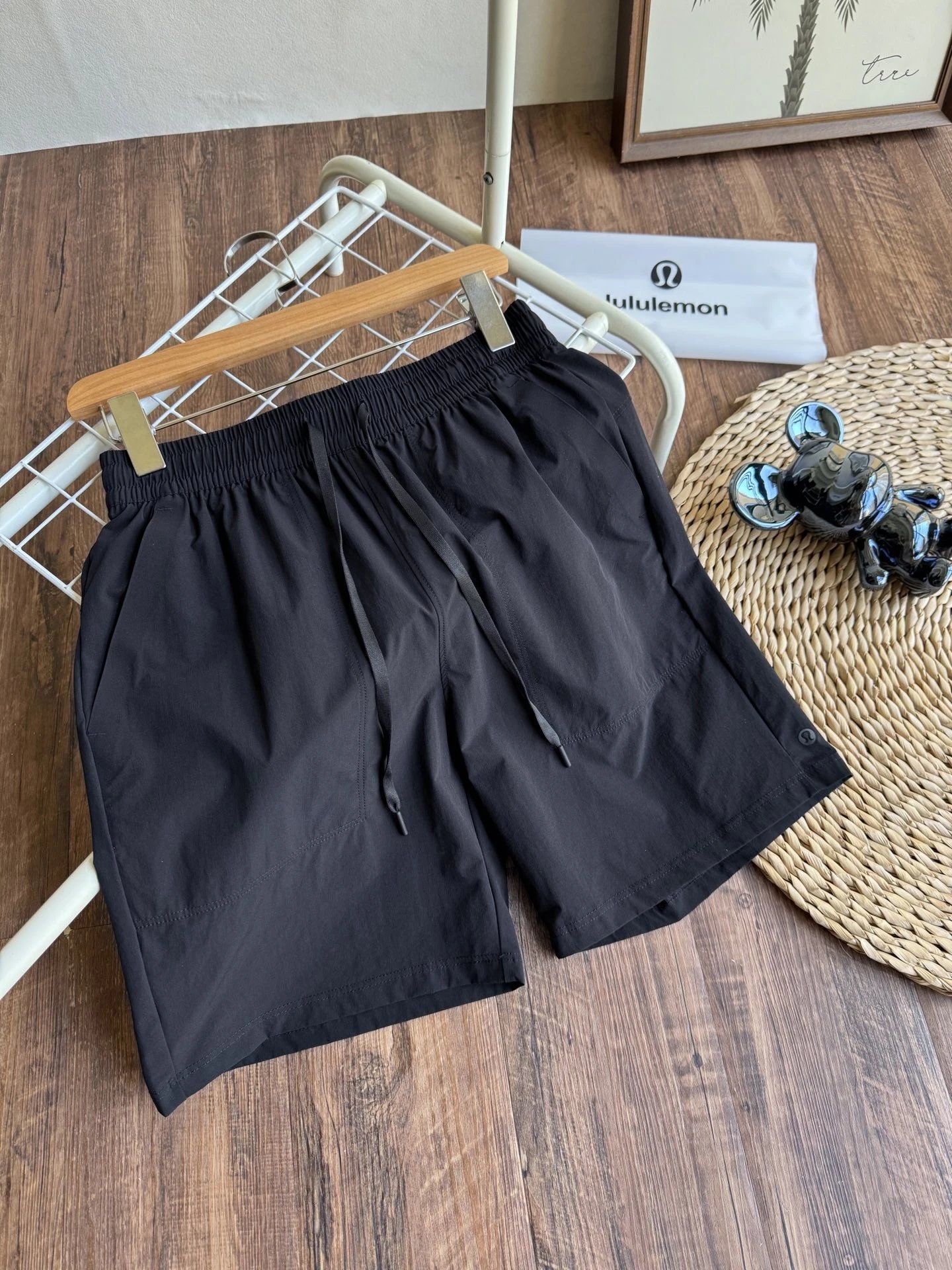 Lulu men's casual shorts, sports and casual five quarter shorts, men's spring and summer new style, lightweight, quick drying, elastic, breathable outdoor shorts