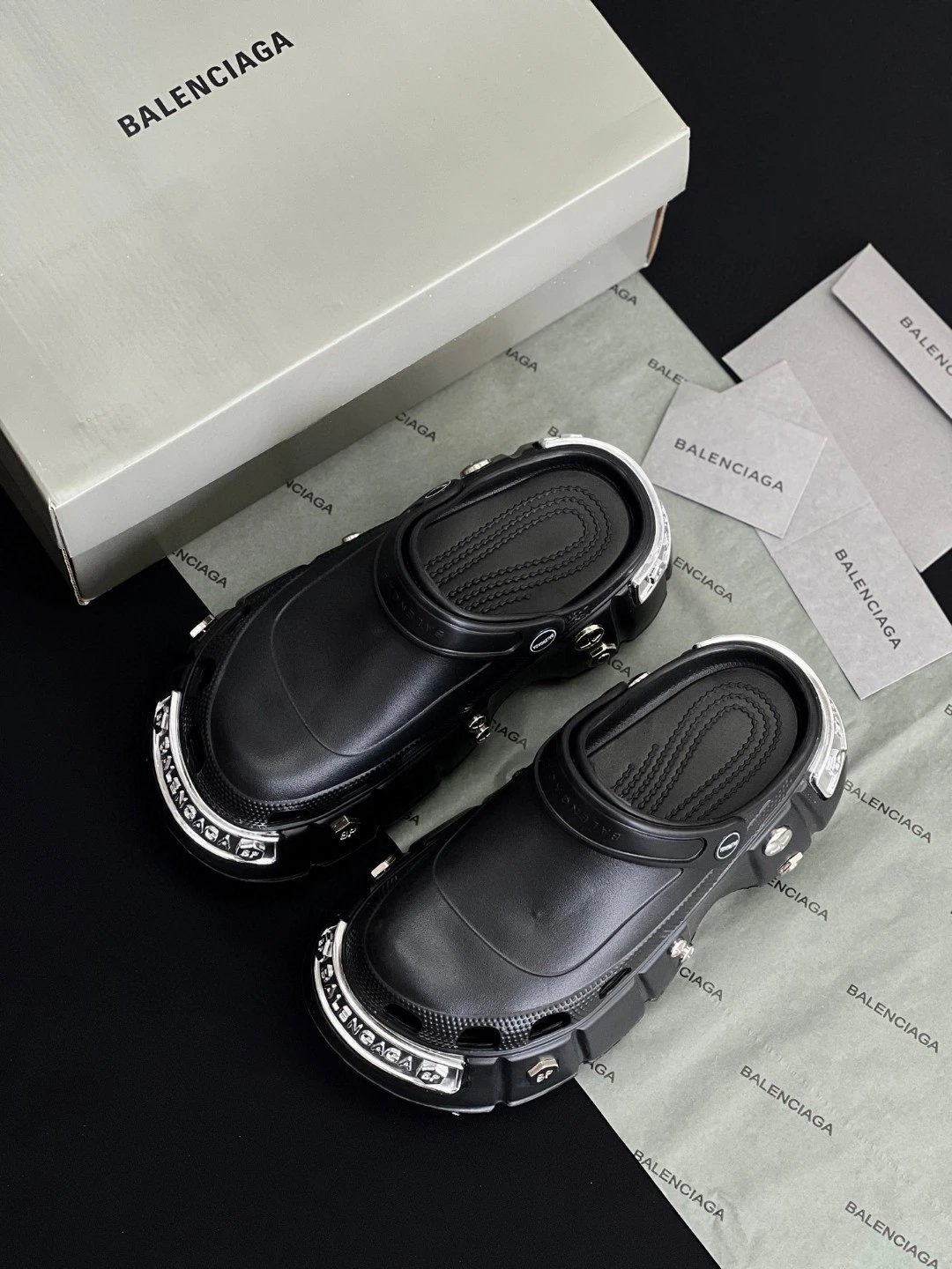 渠道代购级Balenciag*巴黎世家联名Crocs新款厚底 洞洞鞋 拖鞋