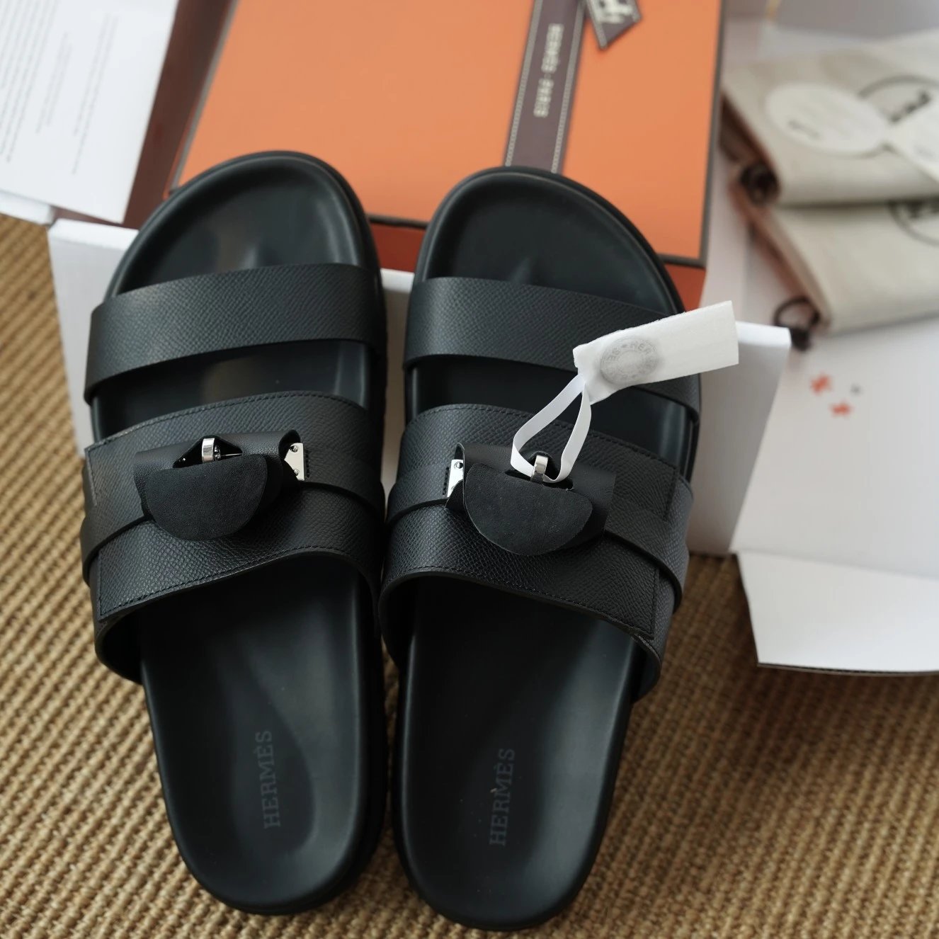 Her&mes Jackson Sandal Noir (AP Batch)