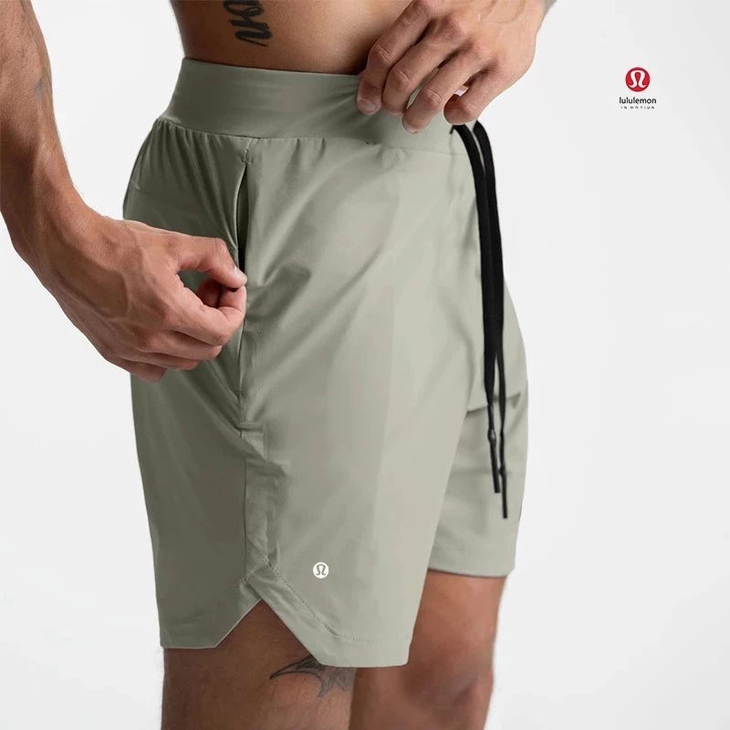 lululemon Men's New Quick-Dry Breathable Running Fitness Shorts with Zippered Pockets, American Style Casual Sports Pants